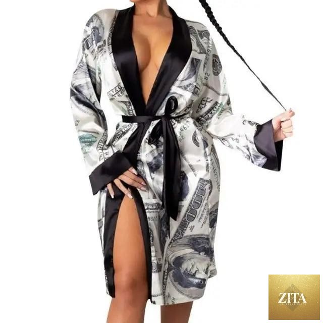 Elegant Stevvex women’s indoor bathrobe with modern design, long, soft, and comfortable for cozy sleepwear and lounging.