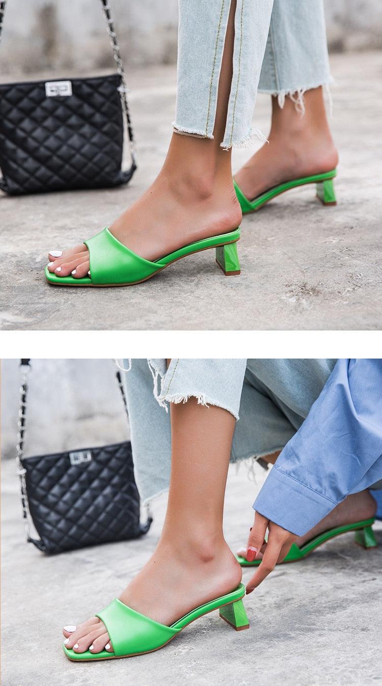 Stevvex women’s summer outdoor beach flip flops with open toe, flat low heel, square toe design, perfect for casual beach wear.