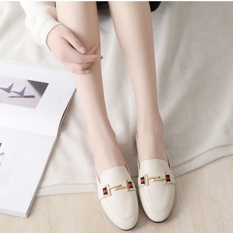 Stevvex women's outdoor platform slides with square toes, slip-on mules, and pointed toes, designed for comfort and casual wear.