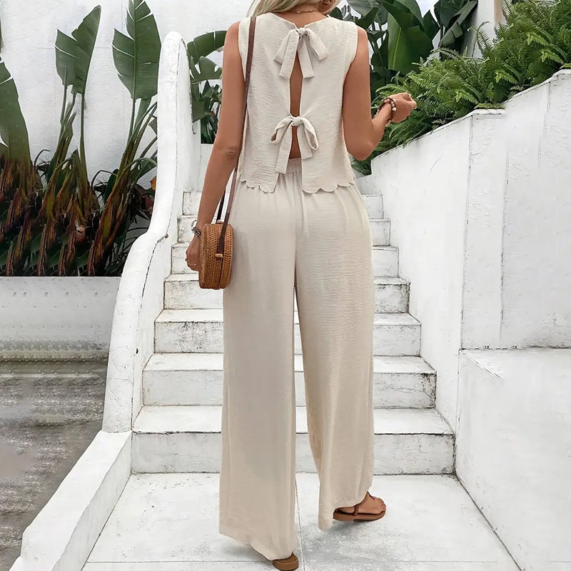 Elegant FitiqueFit 2-piece casualwear set with sleeveless crop top and wide-leg pants, perfect for stylish everyday wear.