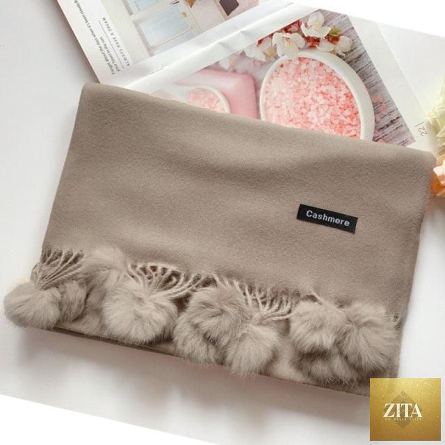 Stevvex long cashmere hijab scarf with dot pattern, tassels, and elegant thick wrap in soft wool for women, suitable for autumn winter.