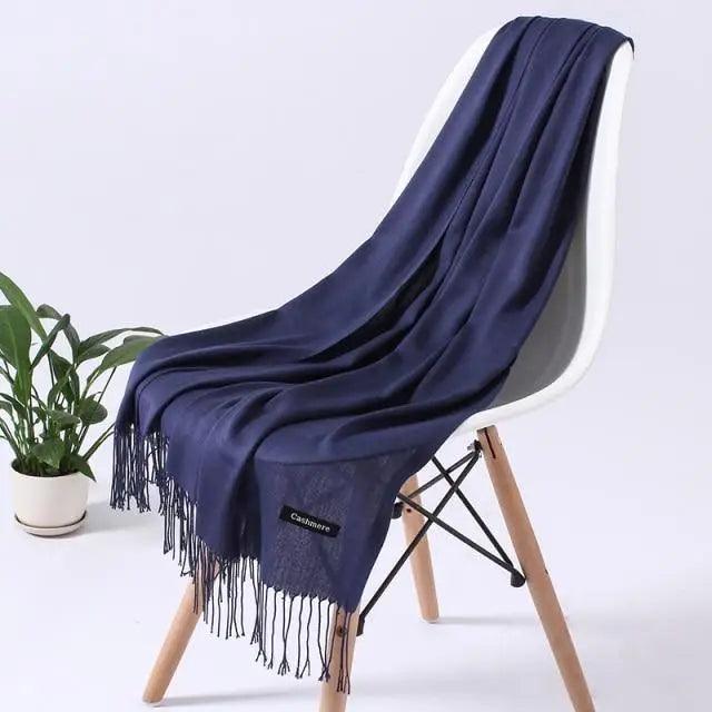 Stevvex winter long women's scarf, soft warm wrap with elegant design, perfect for cold weather and stylish winter outfits.