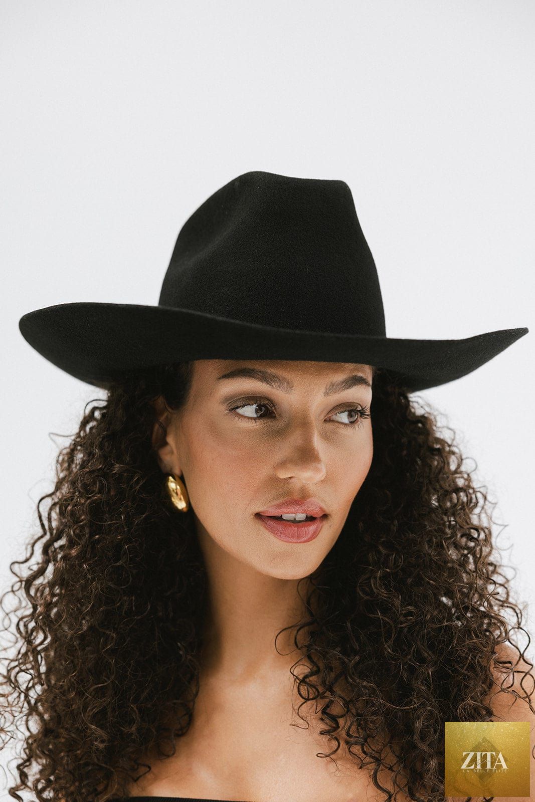 GIGI PIP Lane cowboy hat made of felt, featuring a wide brim and classic Western style for stylish outdoor wear.