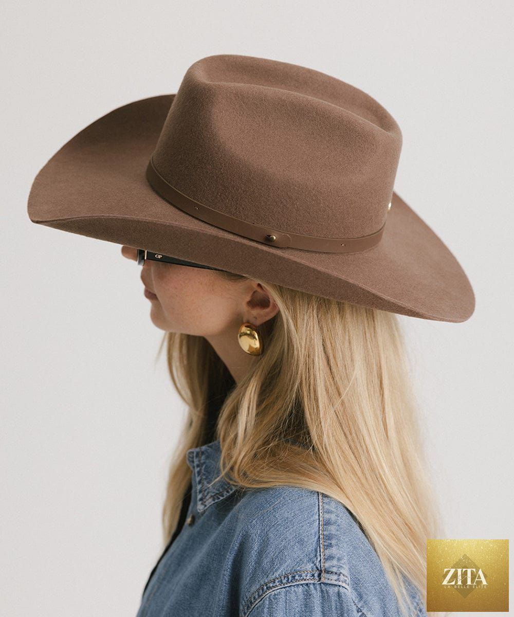 GIGI PIP Shane cowboy hat made of felt with wide brim and classic Western style, worn for outdoor or casual wear.