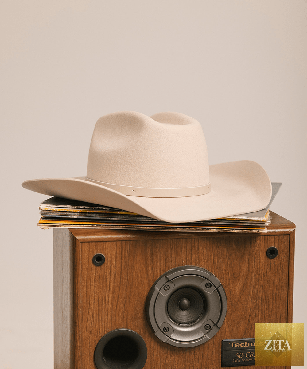 GIGI PIP Shane cowboy hat made of felt, featuring a wide brim and classic western style, perfect for outdoor wear.