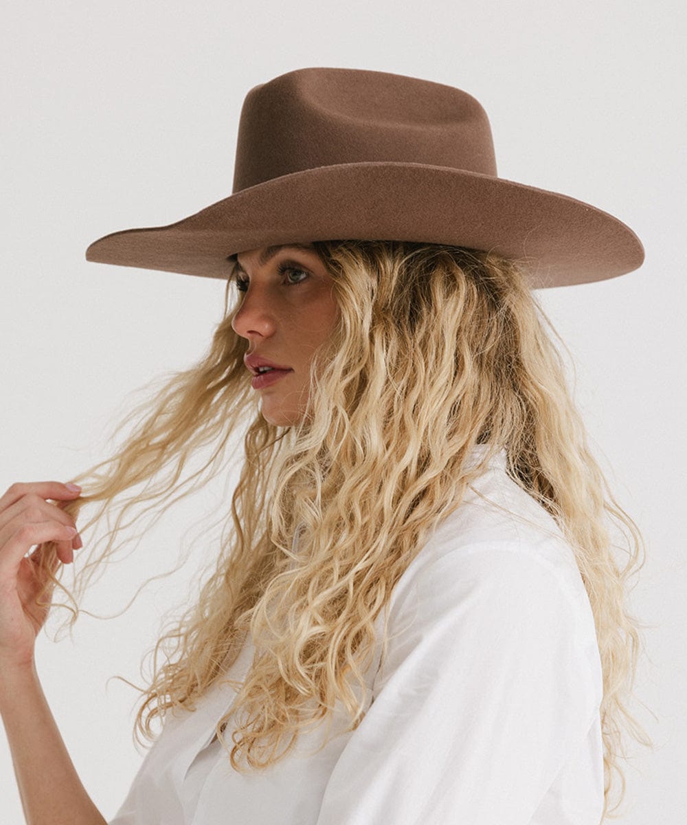 GIGI PIP Teddy Cattleman cowboy hat made of felt, featuring a wide brim and classic western style.