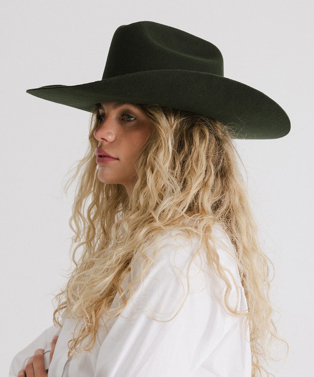 GIGI PIP Teddy Cattleman cowboy hat made of felt, featuring a wide brim and classic Western style.