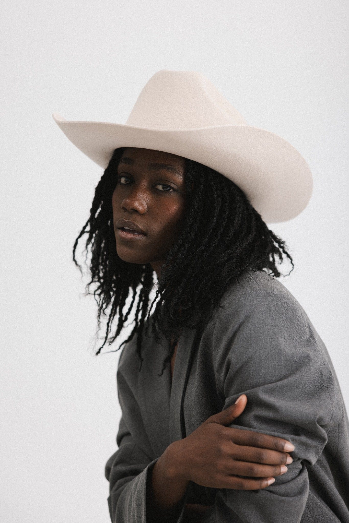 GIGI PIP Teddy Cattleman cowboy hat made of felt with a wide brim and classic Western style.