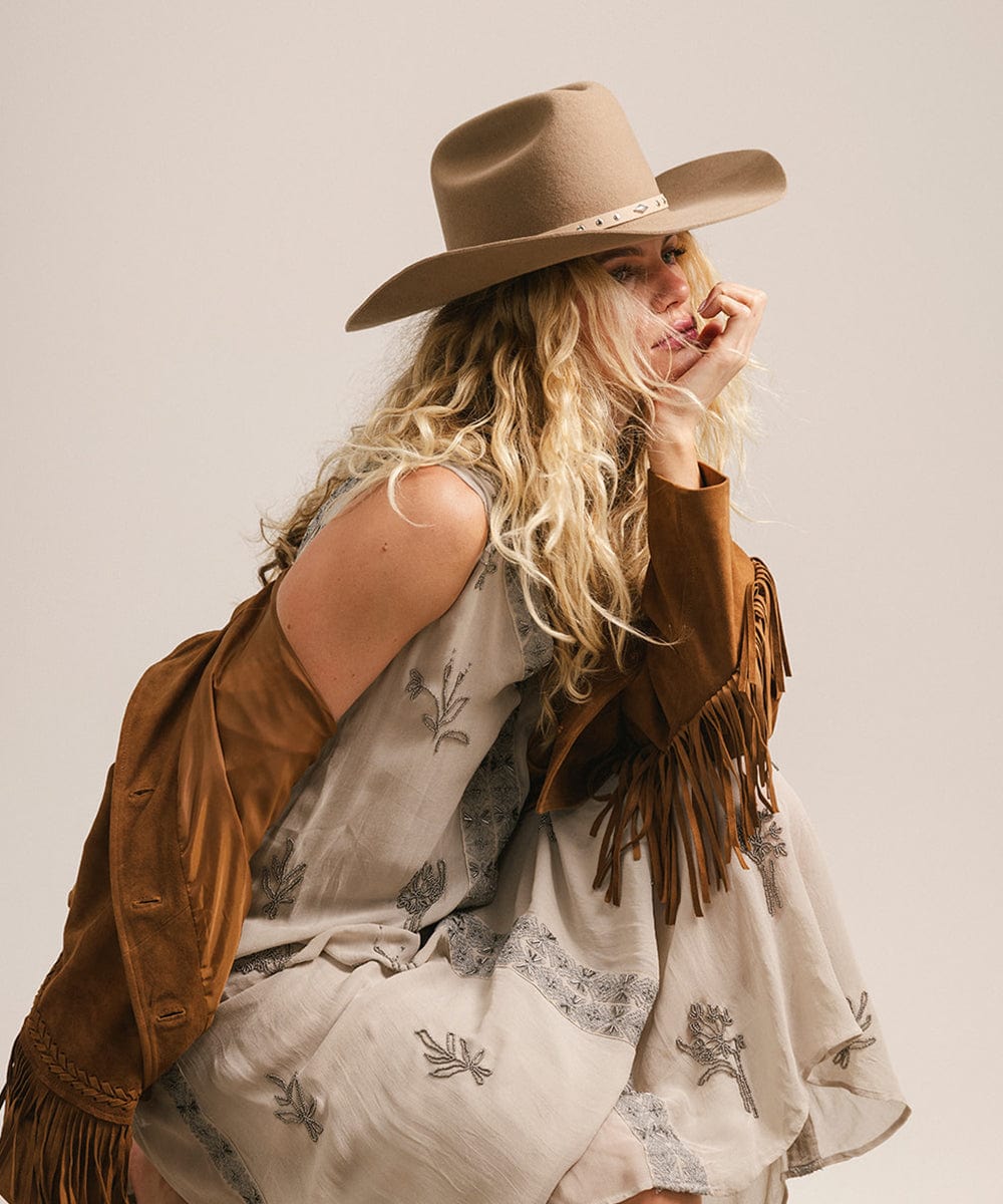 GIGI PIP Teddy Cattleman cowboy hat, felt hat with wide brim and classic Western style, on a neutral background