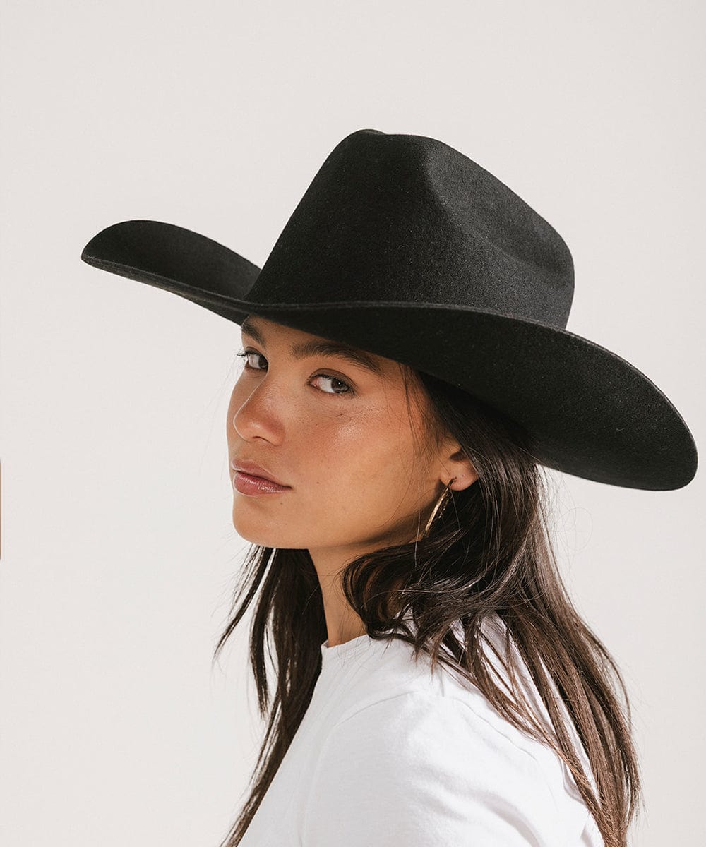 GIGI PIP Teddy Cattleman cowboy hat made of felt with a wide brim and western style, suitable for outdoor and casual wear.
