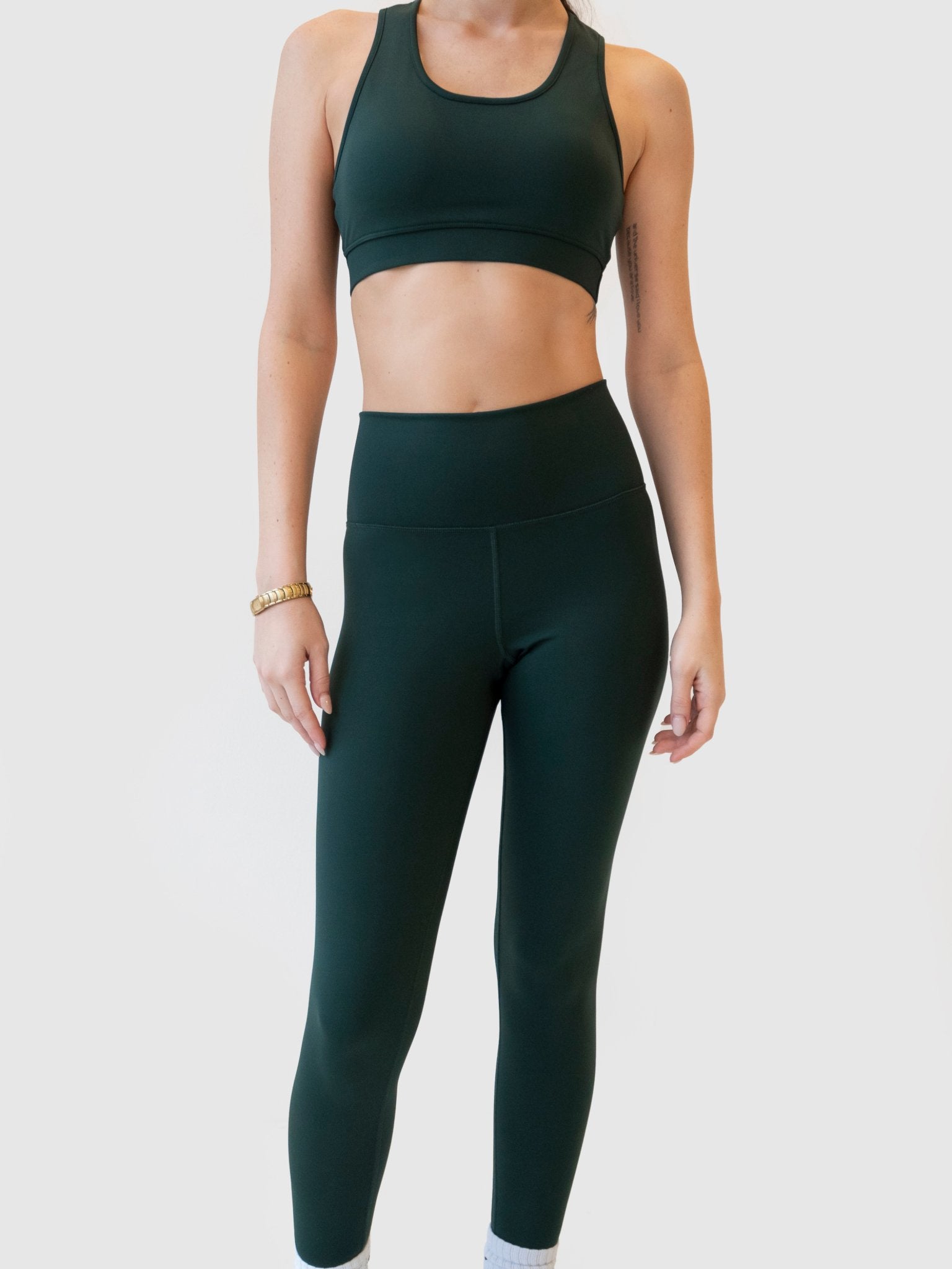 Reprise Activewear Fusion Leggings in black with high-waist and seamless design, suitable for workout and yoga sessions.