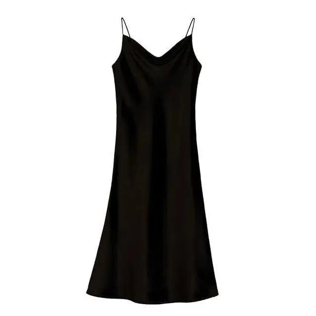 Red women's short sleepwear sleep dress with V-neck from Stevvex, soft and comfortable for bridesmaids or lounge at parties.