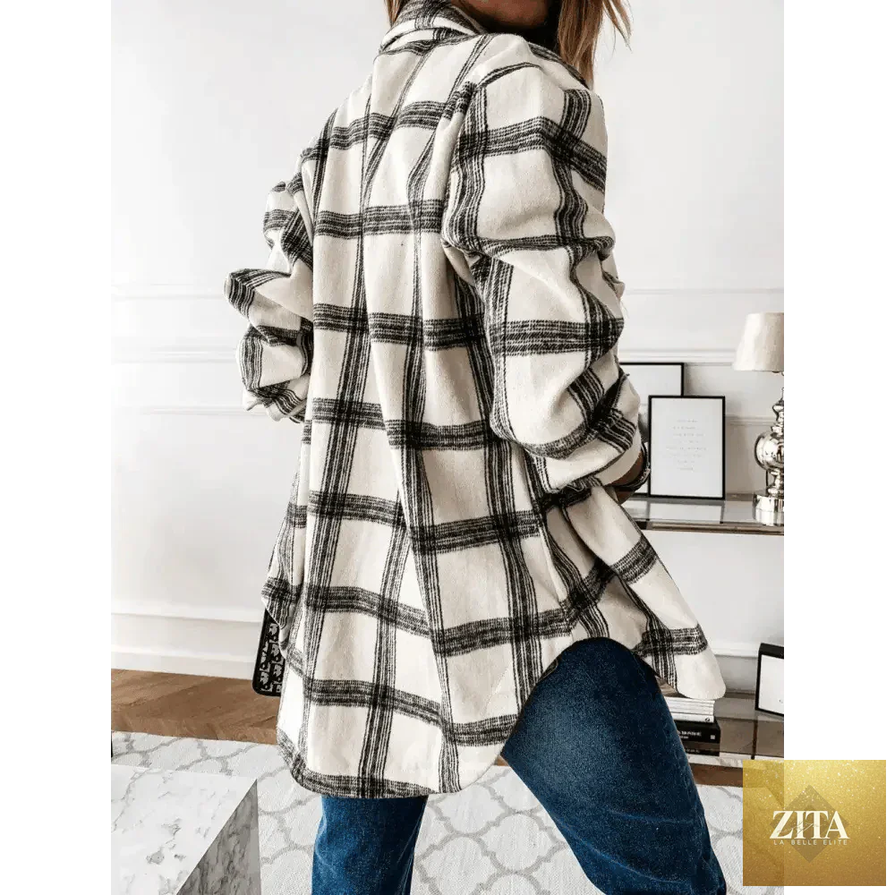 Stylish women's long sleeve plaid shirt coat by Stevvex, featuring a casual lapel design, perfect for spring and autumn streetwear.