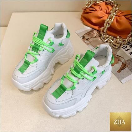 White Stevvex thick platform sneakers for women, vulcanized tennis shoes with lace-up design, comfortable lightweight fashion footwear.