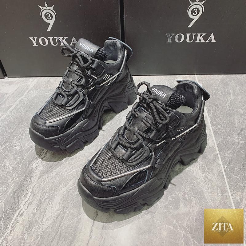 White Stevvex thick platform sneakers for women, lace-up vulcanized tennis shoes with a modern, lightweight, comfortable design.