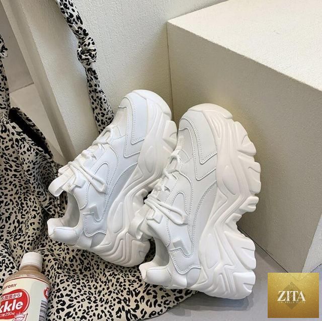 White Stevvex thick platform sneakers for women, vulcanized tennis shoes with lace-up design, lightweight and comfortable for walking.