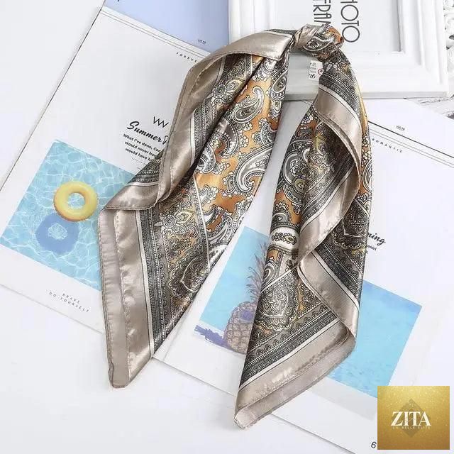 Stevvex multi-functional square silk scarf 60x60cm as a headband, hair accessory, or neck handkerchief in elegant satin fabric.