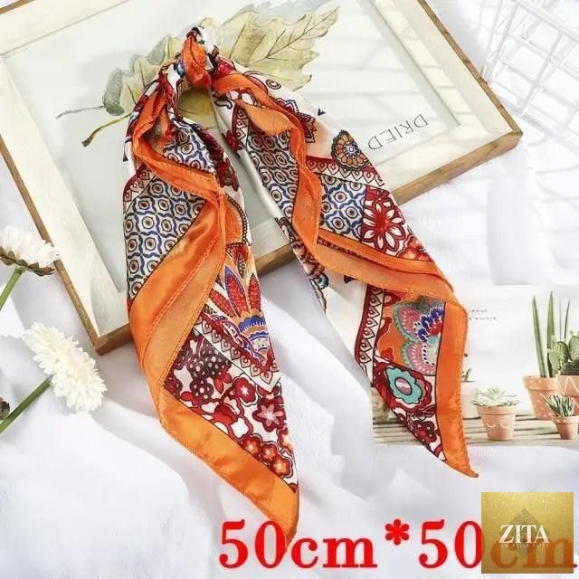 Stevvex multi-functional square silk scarf 60x60cm as headband, hairband, or accessory, made of satin with versatile styling options.