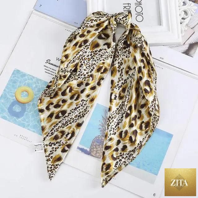 Stevvex multi-functional square silk scarf, 60x60cm, used as headband, hair accessory, or neck scarf in elegant satin fabric.