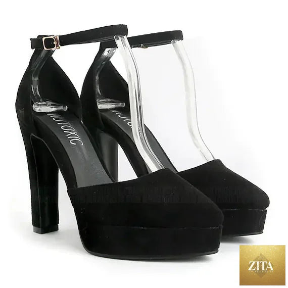Korean style pointed toe chunky heels for women in black, stylish and fashionable footwear by Trendy Attic Store01