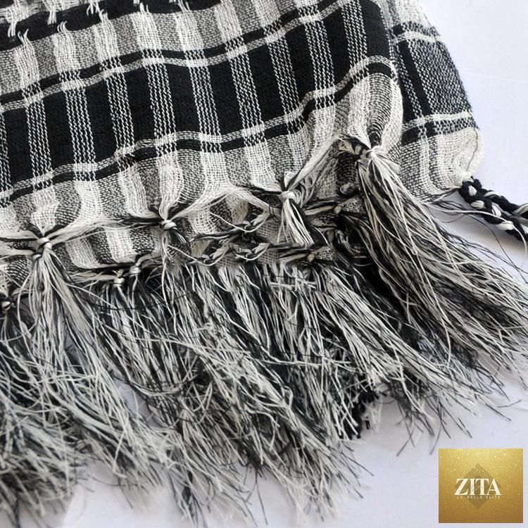 Stevvex military desert keffiyeh scarf with tassels, windproof winter hijab for women and men, tactical Arab head and neck wrap.