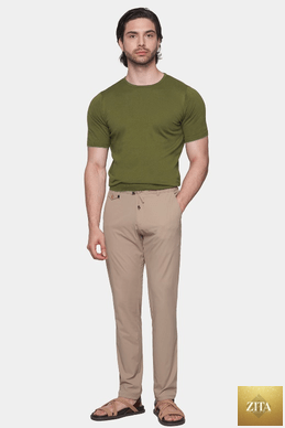 Bright Moons The Essential Shirt in moss green, casual men's shirt with a relaxed fit and button-down collar.
