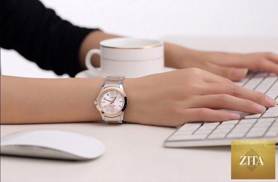 Stevvex luxury gold rose women’s waterproof analog wristwatch with an elegant modern design and stylish look.