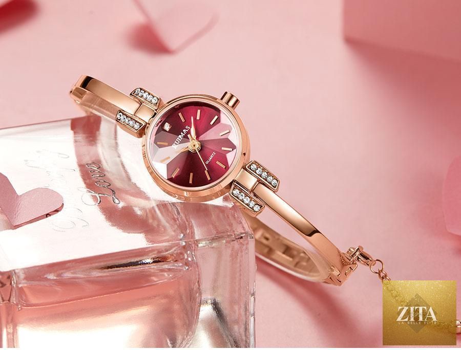 Silver women's bracelet watch by Stevvex featuring a modern round face, quartz movement, waterproof design, and mini size.