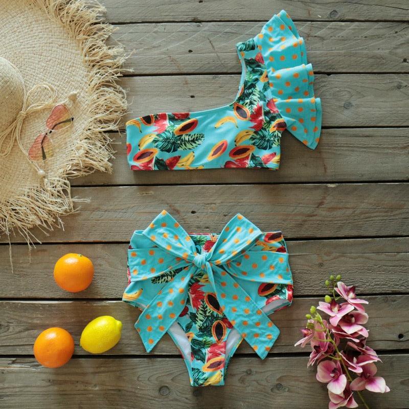 Stevvex two-piece women's push-up padded bikini set with ruffles, low-rise bandage design and flounce details for beachwear.