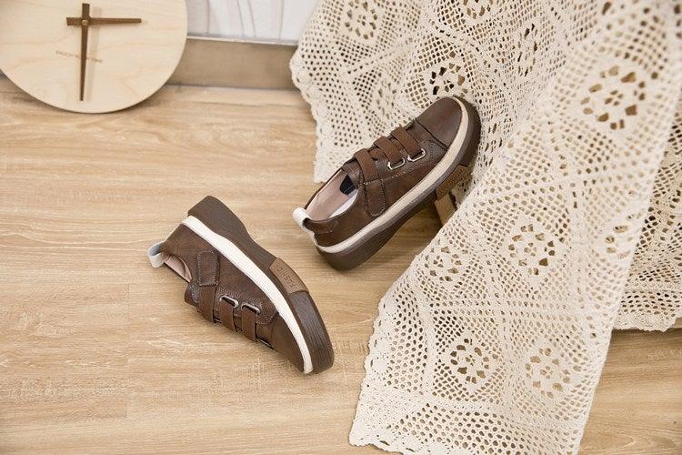 Stevvex women's luxury leather sneakers in soft genuine leather, casual flat shoes for comfortable walking and stylish everyday wear