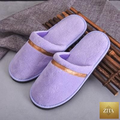 White Stevvex women’s plush slip-on slippers with star design, soft warm interior, anti-slip sole, ideal for indoor and outdoor use.