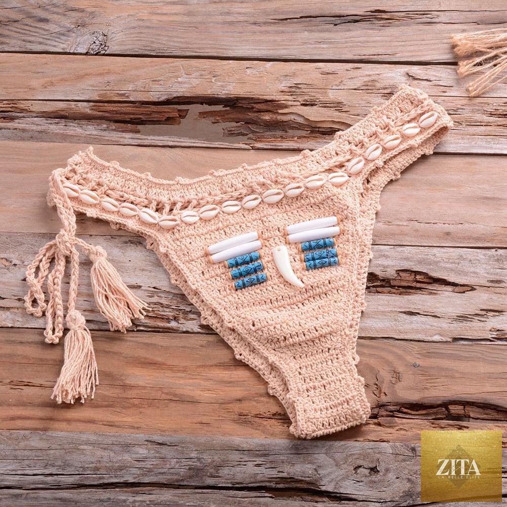 Vintage blue blazer and 2-piece halter bikini set by Stevvex, high-waist sequin swimsuit with crochet details and push-up design.