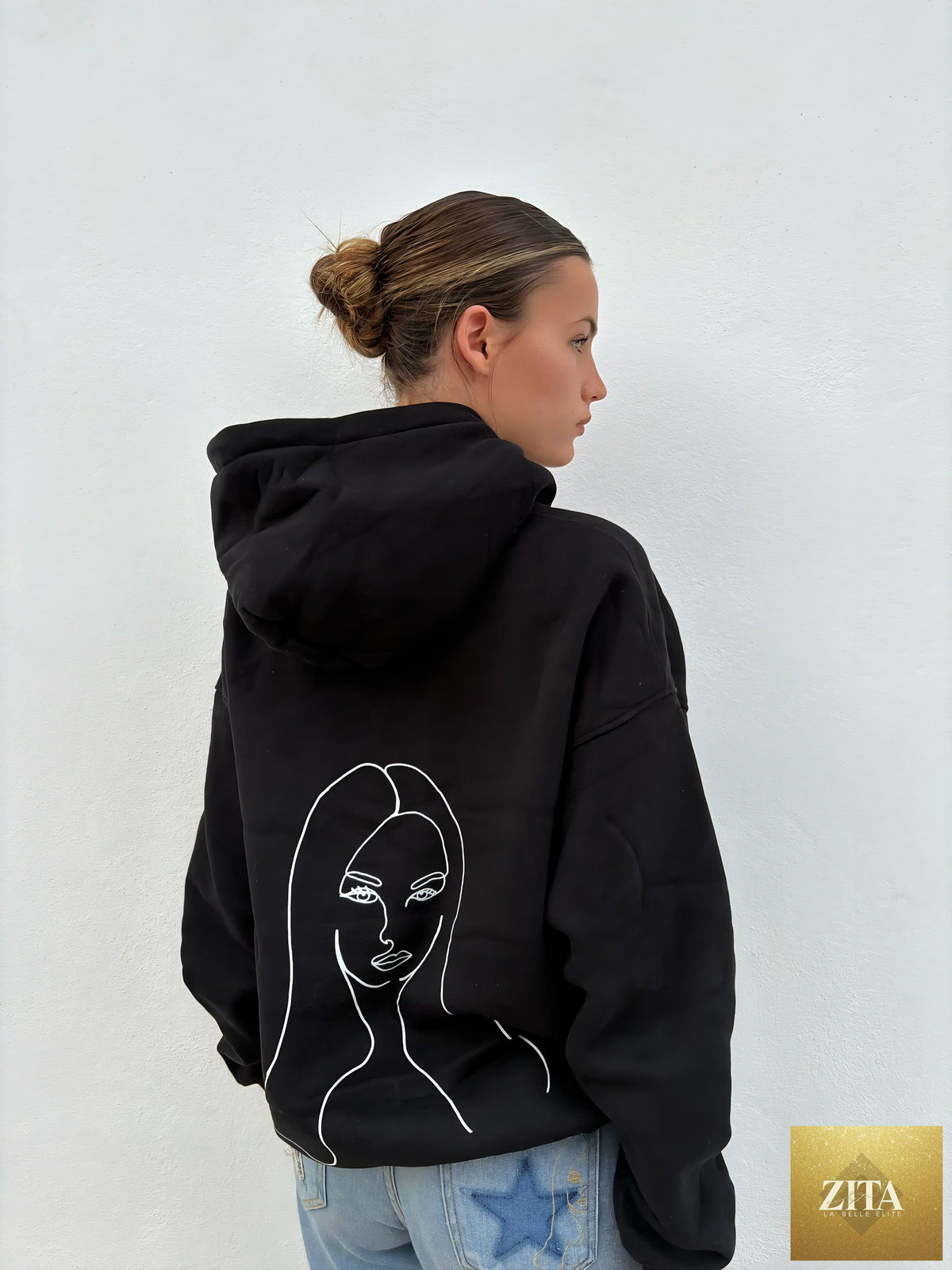Zita La Belle Elite Charlotte Summers hoodie, stylish black soft fabric, front pocket and hood, casual wear for women.