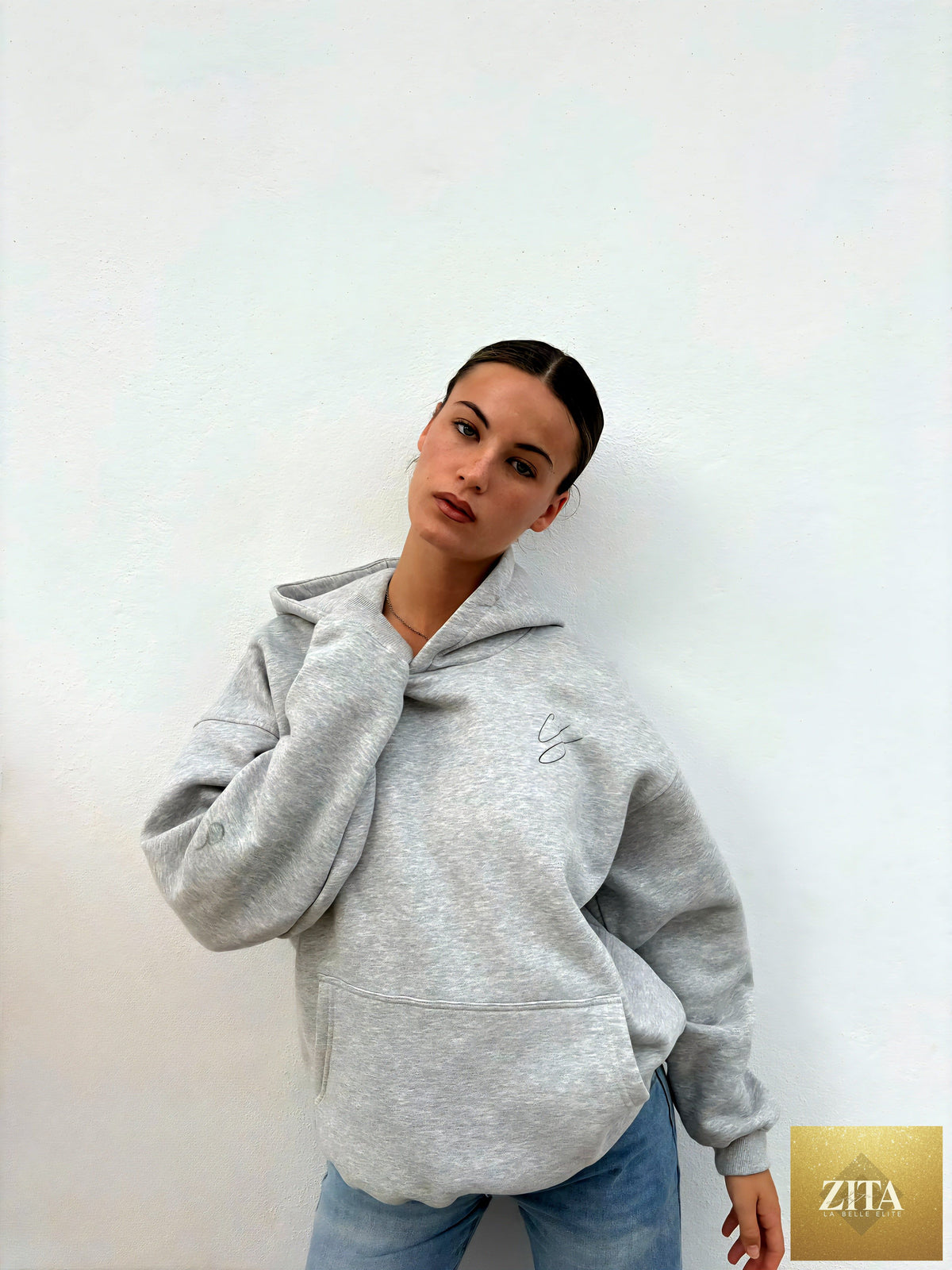 Zita La Belle Elite Charlotte Summers hoodie in soft fabric, featuring a relaxed fit and hood, displayed flat with front view.