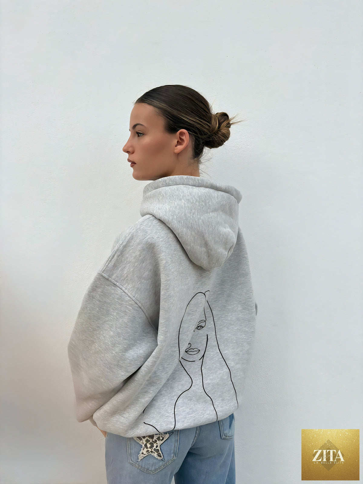 Zita La Belle Elite Charlotte Summers hoodie in soft fabric, displayed in a casual fit, available in various colors.