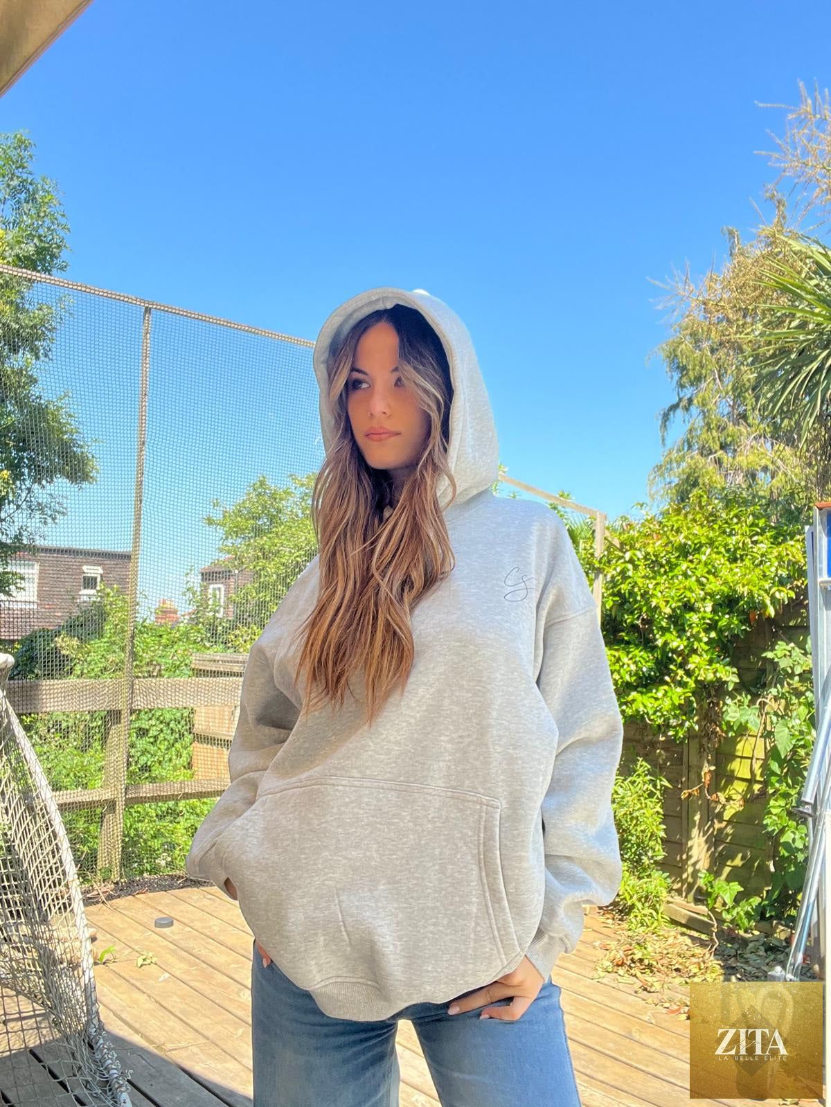 Charlotte Summers hoodie by Zita La Belle Elite, featuring a stylish design in soft fabric with a relaxed fit.