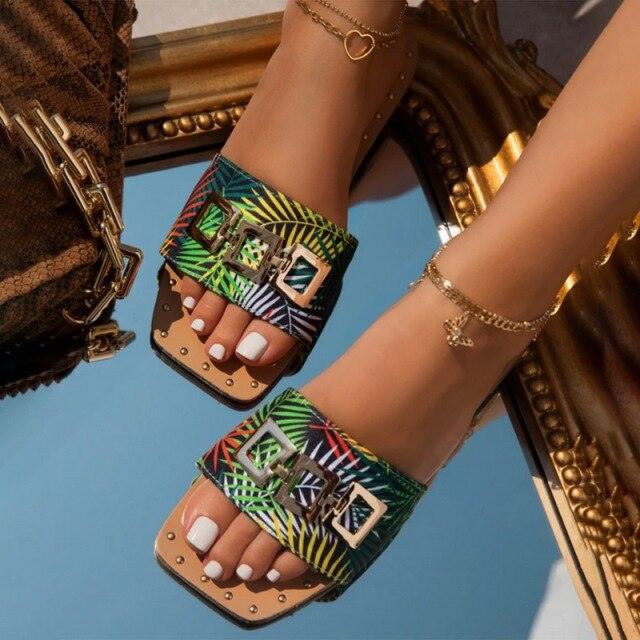 Stevvex women's open-toe flat slide sandals with clear rhinestones, diamond embellishments, casual slip-on design, perfect for parties.