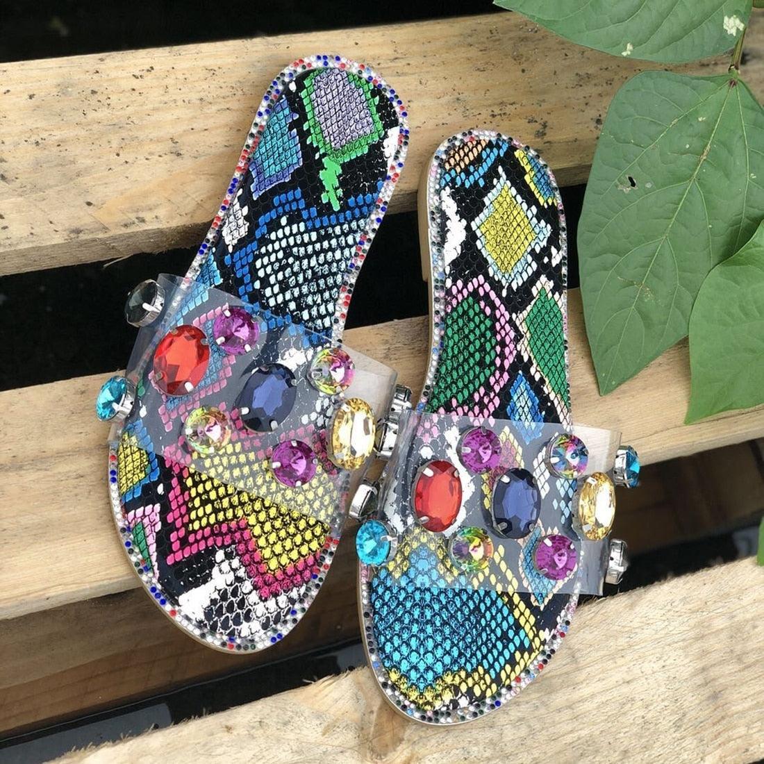 Women’s Stevvex flip flops with open toe, clear rhinestones, flat sole, slip-on casual sandals, perfect for summer and parties.