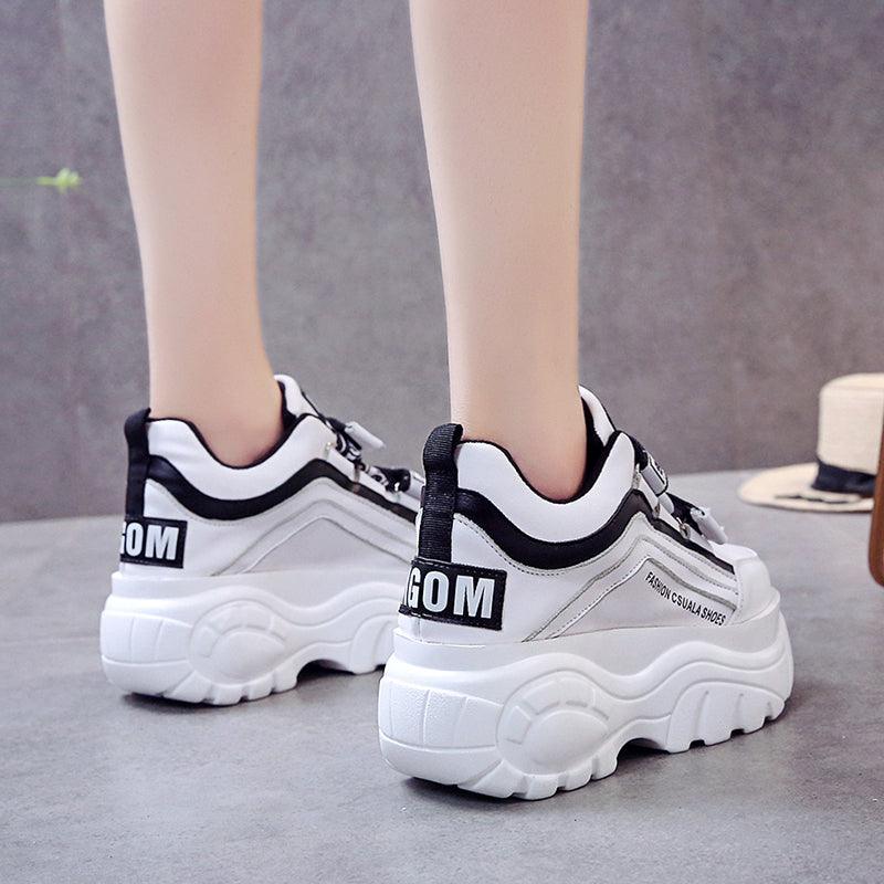Stevvex women's chunky sneakers with thick soles, white and black design, suitable for casual autumn and winter walking.