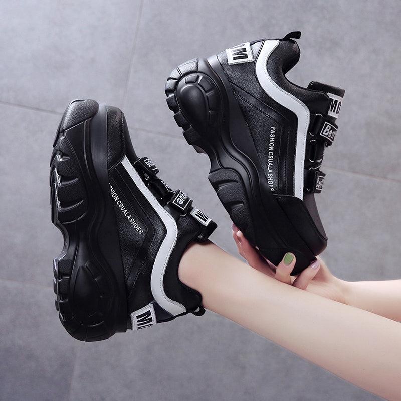 Stevvex women's chunky sneakers with thick white and black soles, casual style, suitable for autumn and winter walking.