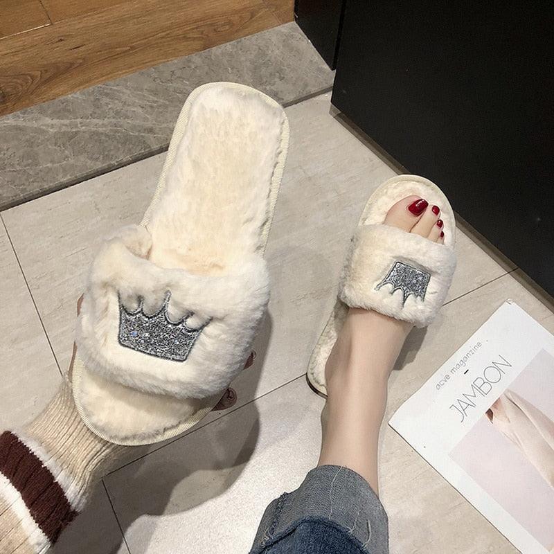 Stevvex women's faux fur indoor slippers with heart-shaped design, open toe, plush memory foam, and soft furry exterior.