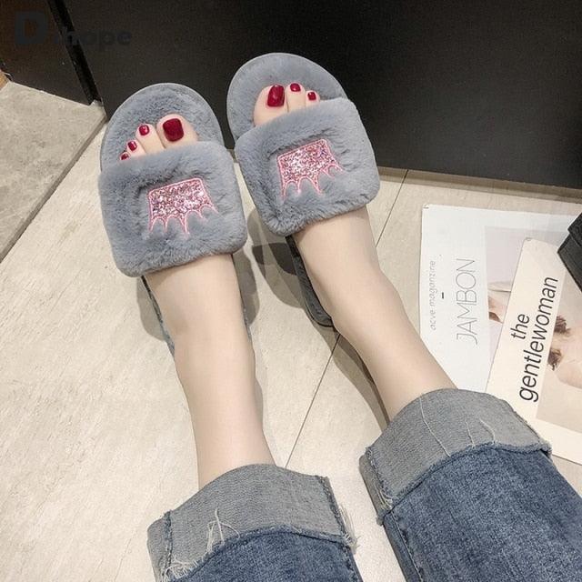 Stevvex women's warm fluffy faux fur slippers with heart-shaped open toe design, soft memory foam, indoor floor slide shoes.