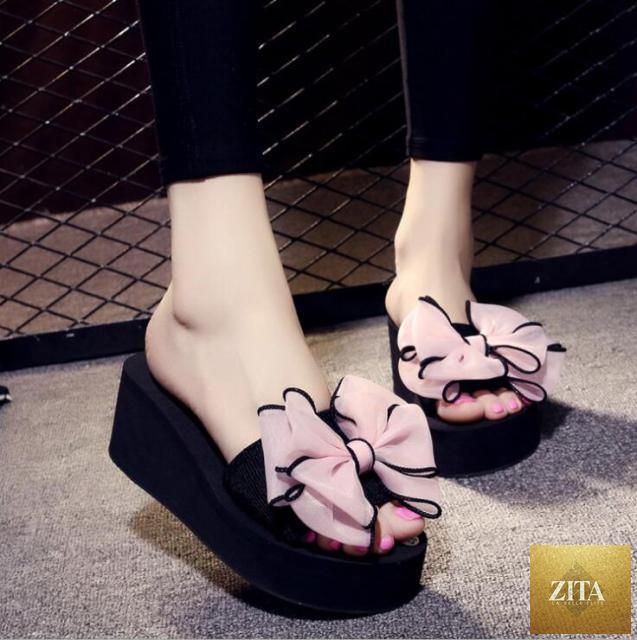 Women Stevvex bow summer sandals with knotted bow, open toe, flat footbed, indoor outdoor slide shoes for casual beachwear.