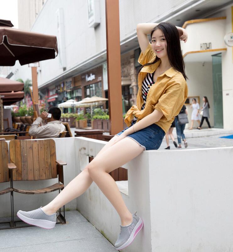 Women Stevvex casual sneakers with breathable air mesh, platform design, ideal for walking, tennis, and fitness, lightweight and comfortable.