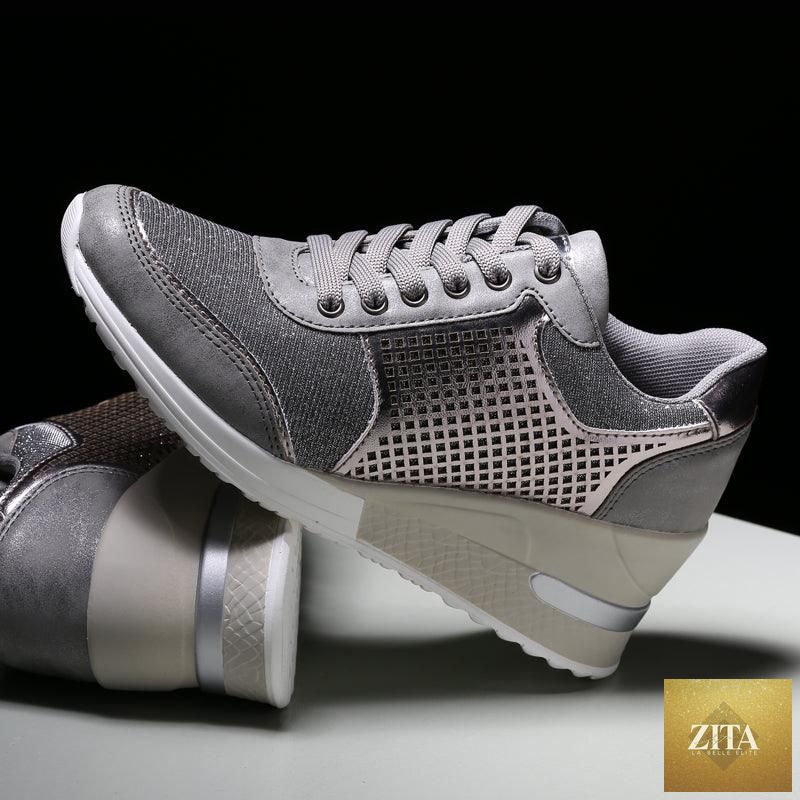 Women’s Stevvex Gold Silver walking and jogging sneakers with height-increasing design, lightweight, comfortable, ideal for casual and sport use.