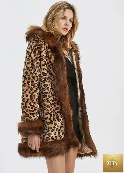 Leopard print faux fur collar jacket from Zita La Belle Elite, shown in XS-M size, with a stylish faux fur collar and leopard pattern.