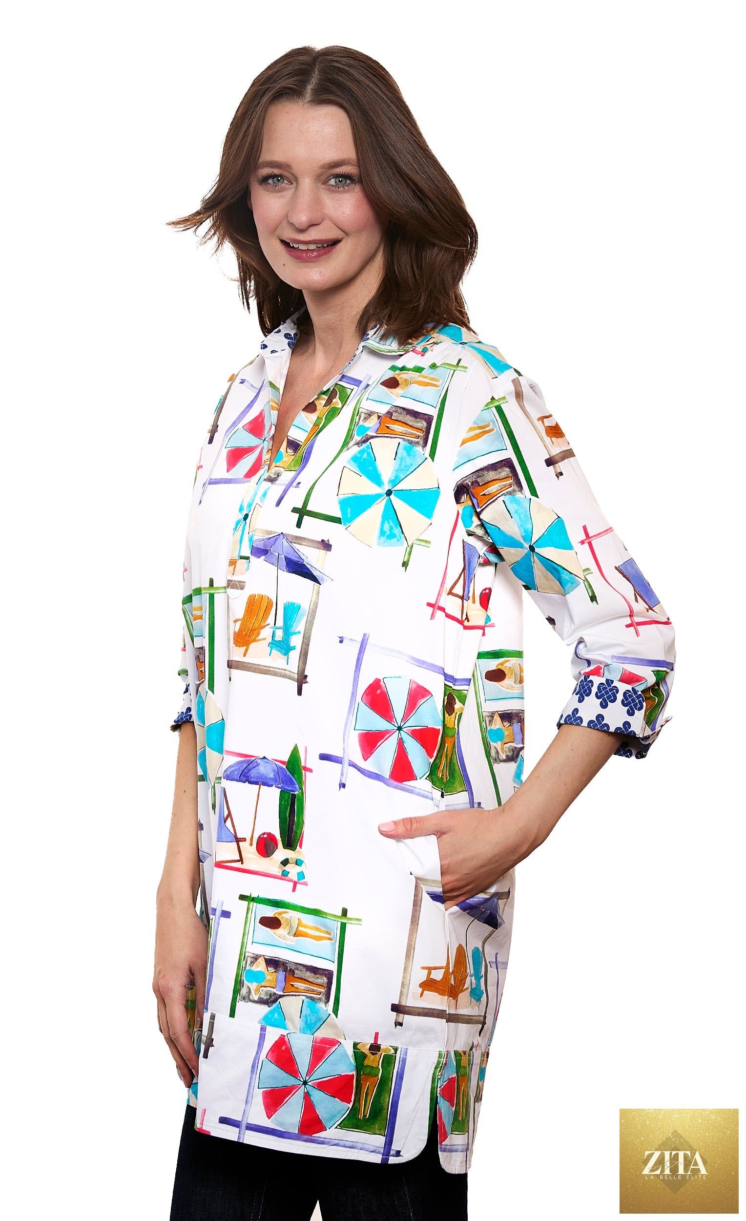 Vail Tunic White Ground Beach Chairs Print