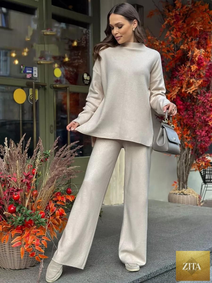 Women's MERIDGE two-piece set with fine-knit mock-neck oversized tunic top and wide-leg trousers, stylish and comfortable.