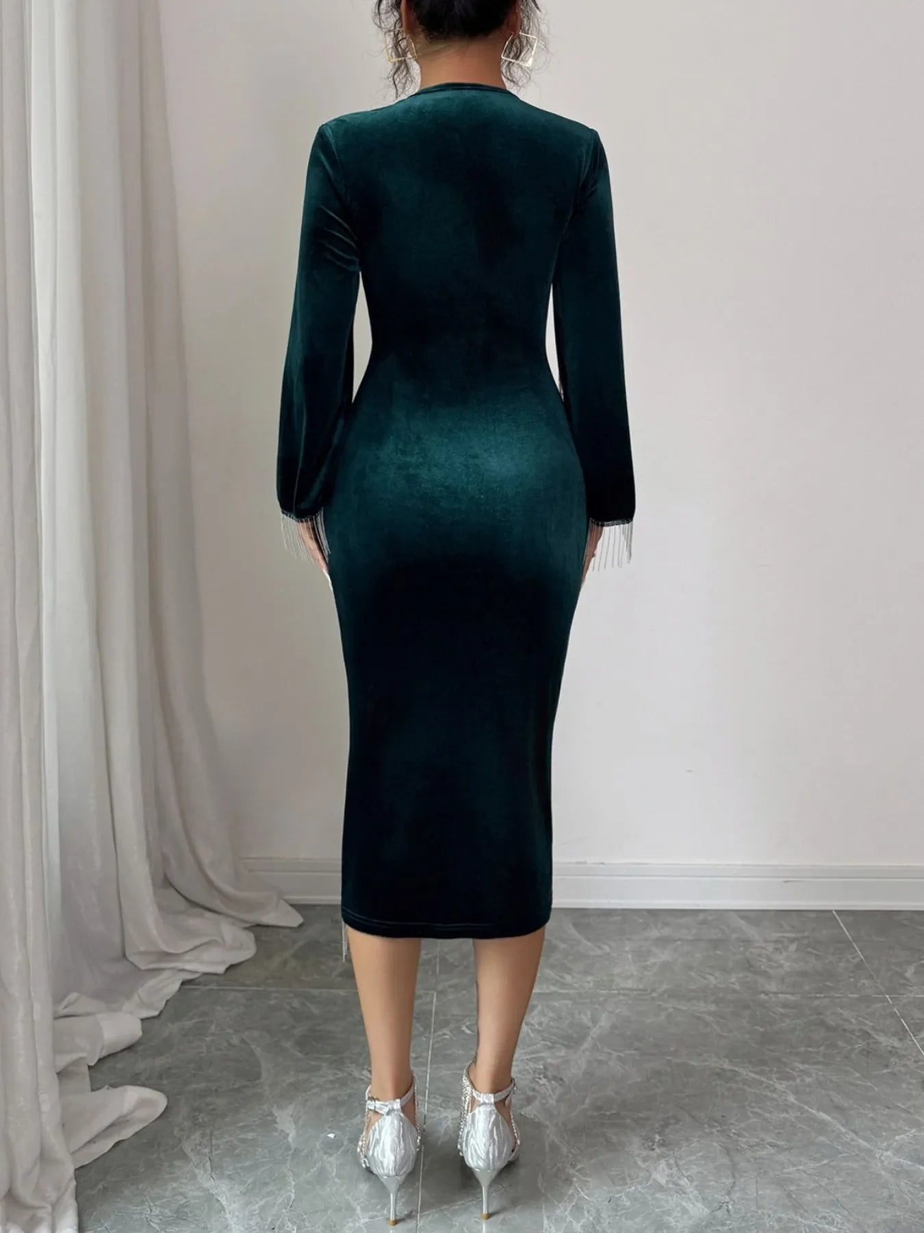 Round neck slit sleeve dress from Shopiebay showing a stylish dress with a round neckline and slit sleeves, perfect for casual wear
