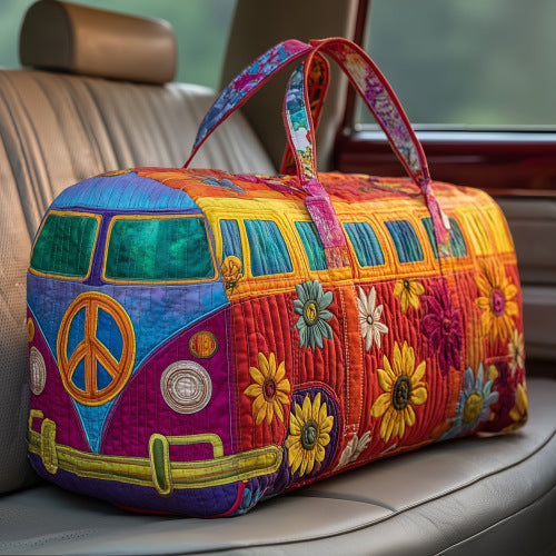 Social Buzz eSIMs quilted travel bag with embroidery, multifunctional sports and fitness design, suitable for short trips and gym use.